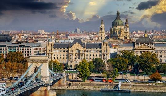 BUYING WEED IN BUDAPEST